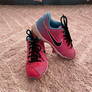 Girls Nike softball cleats